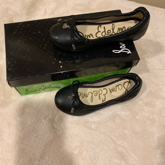 Shoe - Picture 3 of 3